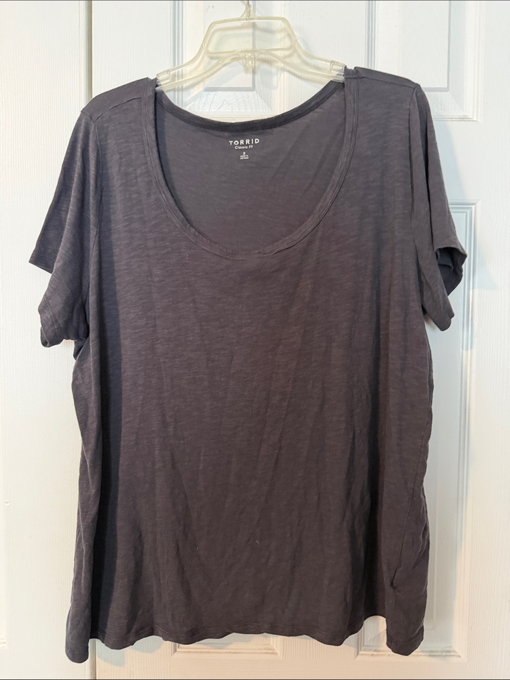 torrid Charcoal Scoop Neck Short Sleeve Tee
